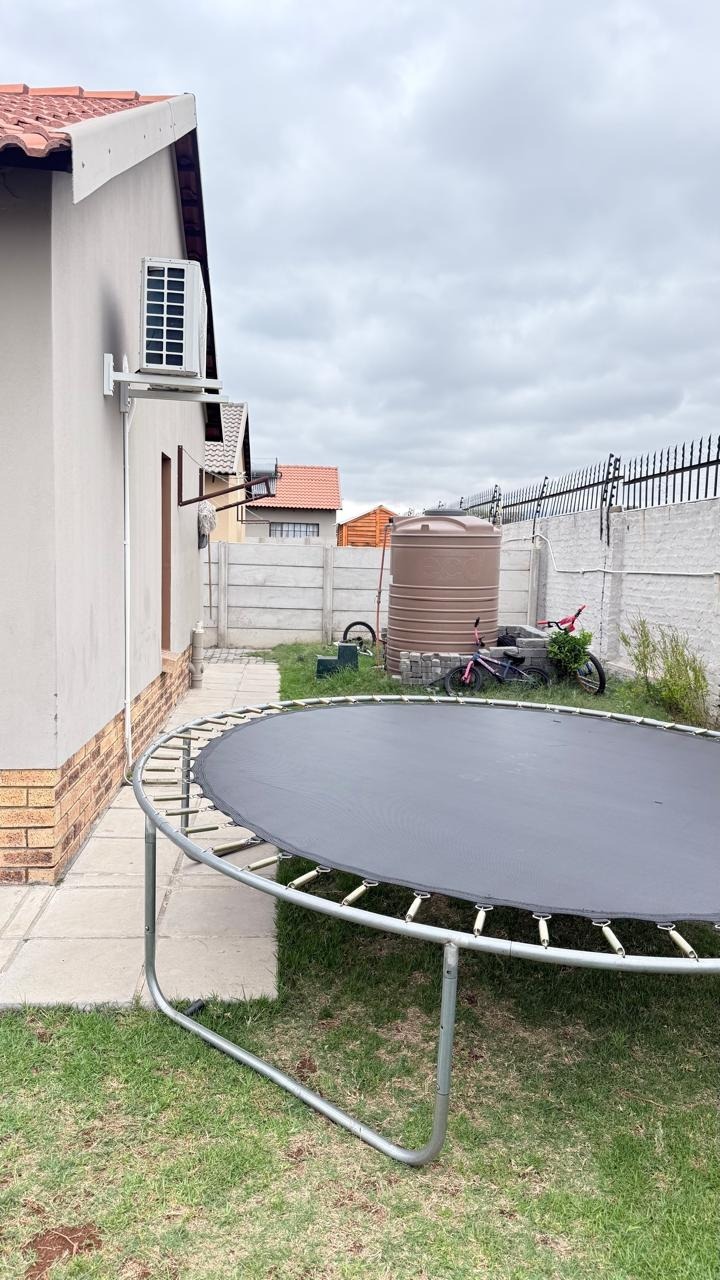 3 Bedroom Property for Sale in Waterkloof East North West